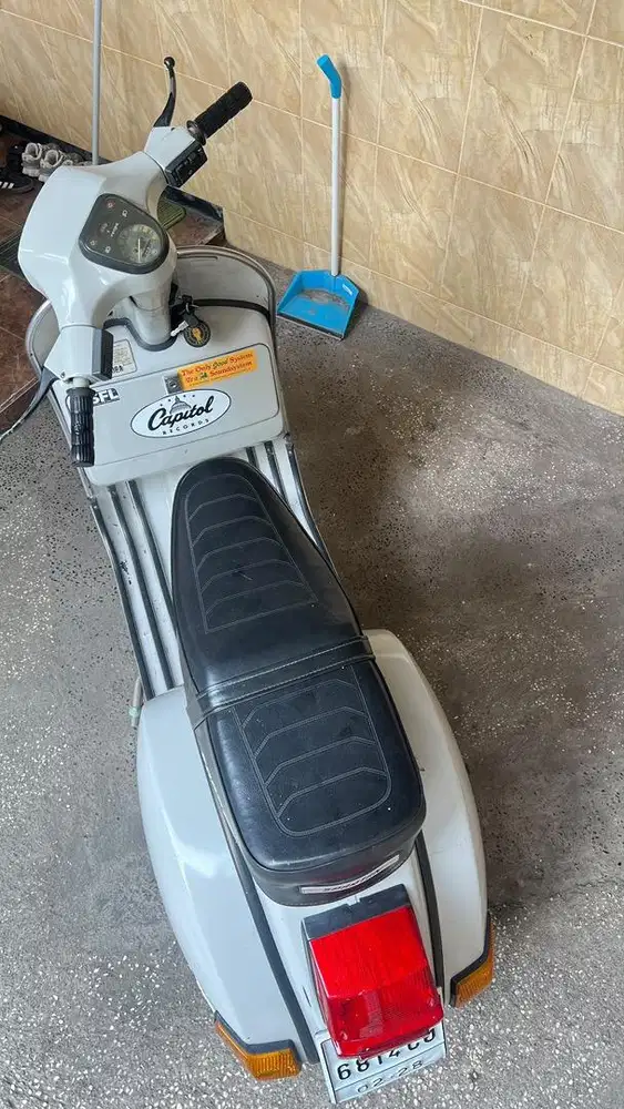 Dijual vespa PX asli  malang