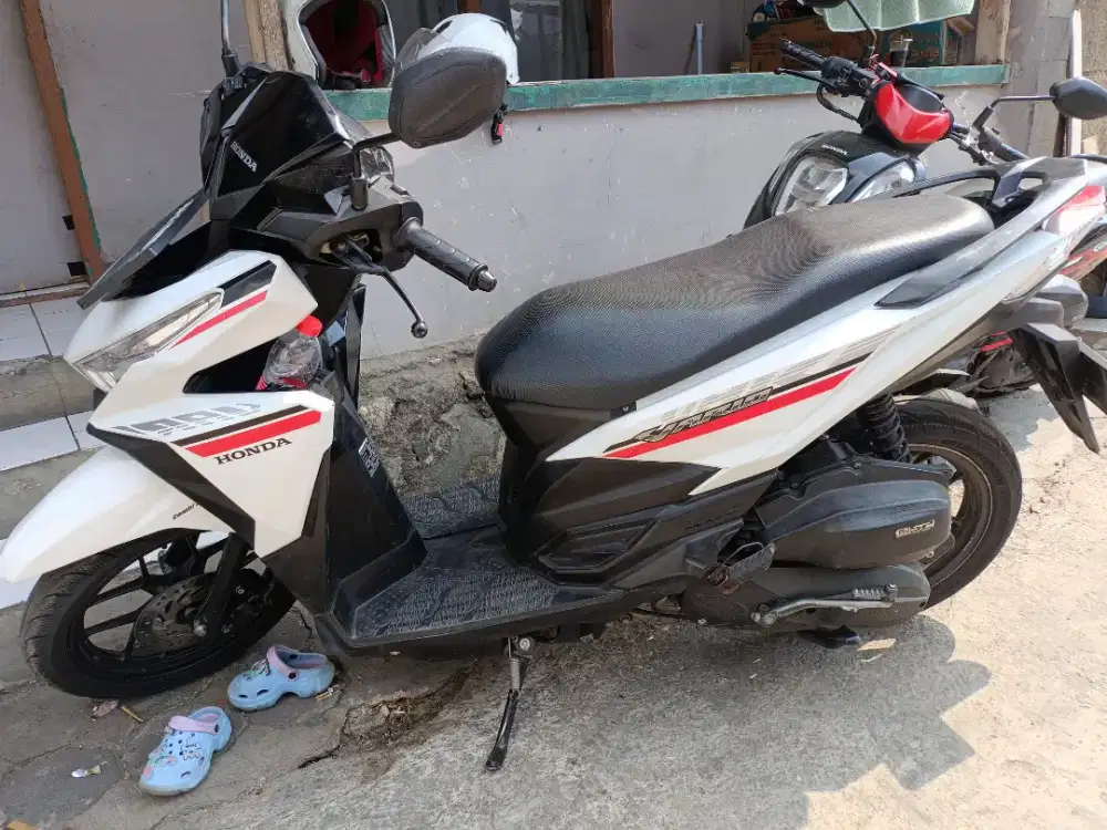 Di jual Vario 125 CBS kilometer rendah