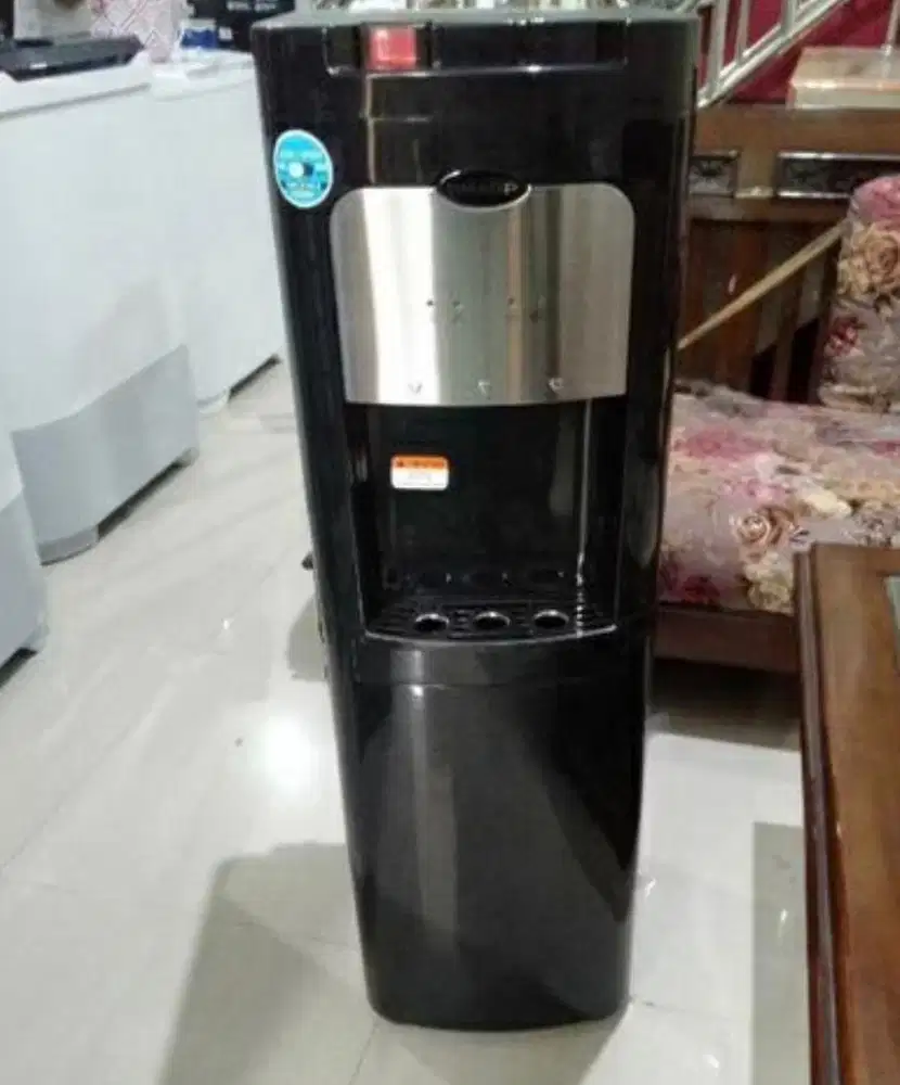 Dispenser sharp