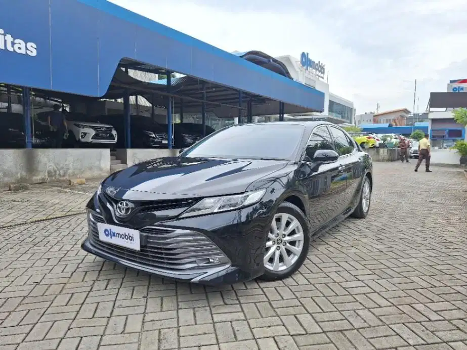 KM Rendah - Toyota Camry 2.5 V Bensin-AT 2021