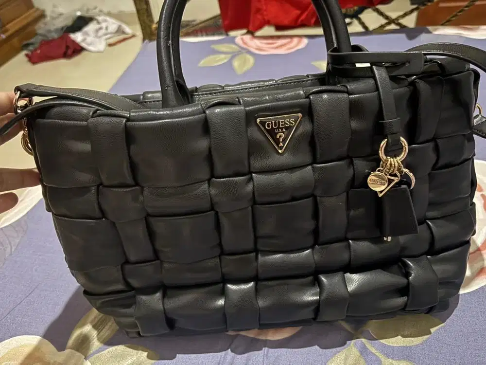 Tas Guess baru 1x pakai