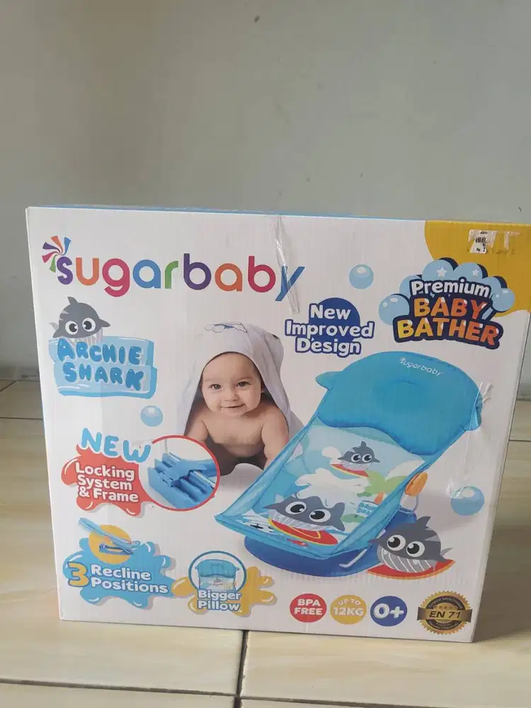 Sugarbaby Premium Baby Bather Archie Shark
