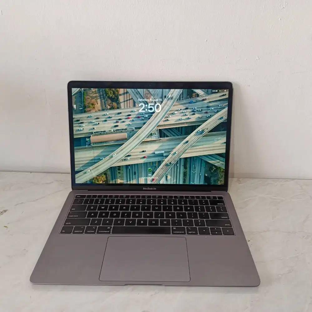 Macbook Air 2018 Slim A1932 Core I5 RAM 8 SSD 128 ~ 256 Cocok Desain
