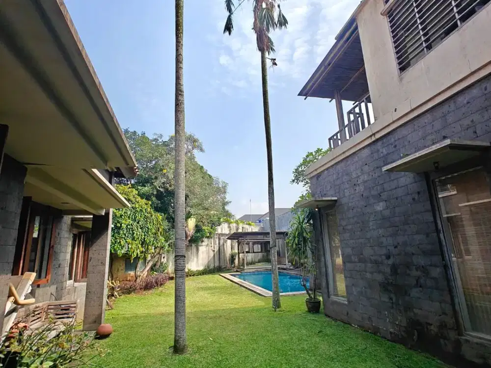 DIJUAL: Rumah Villa Modern Tropis BSD Bukit Golf