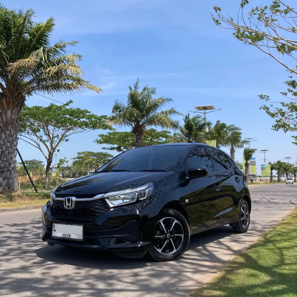 Honda Brio Satya E CVT 2023 Crystal Black Pearl Hitam Milik Pribadi