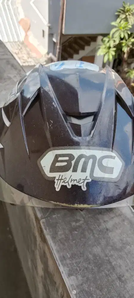 Helmet BMC bekas