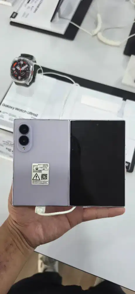 SAMSUNG GALAXY Z FOLD 8