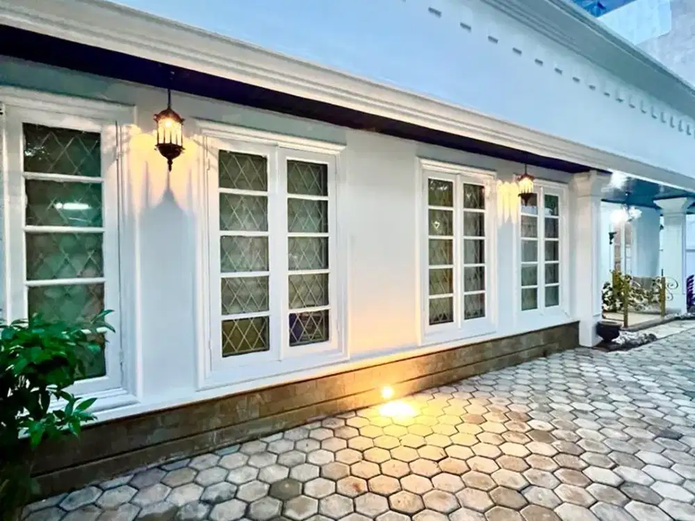 Dijual Rumah Taman Hunian Klasik Di Tebet