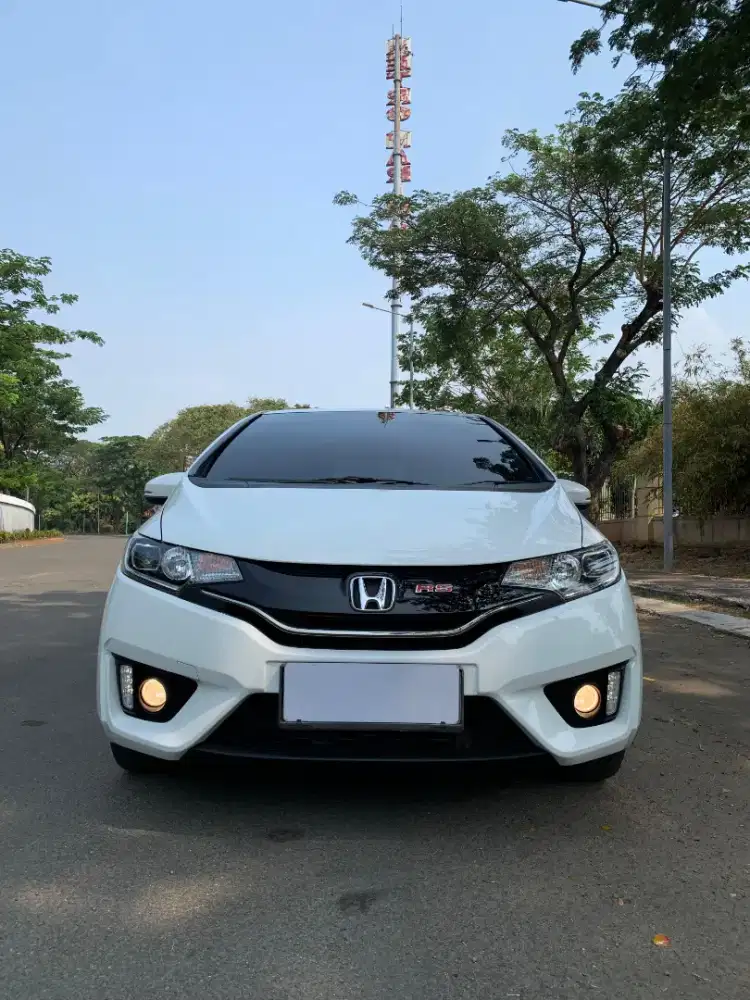 HONDA JAZZ 1.5 RS AT 2016