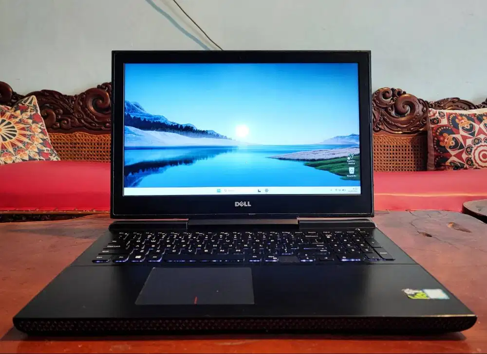 Laptop Gaming Dell Intel Core i7 7th VGA Nvidia GTX 1050Ti RAM 8GB SSD