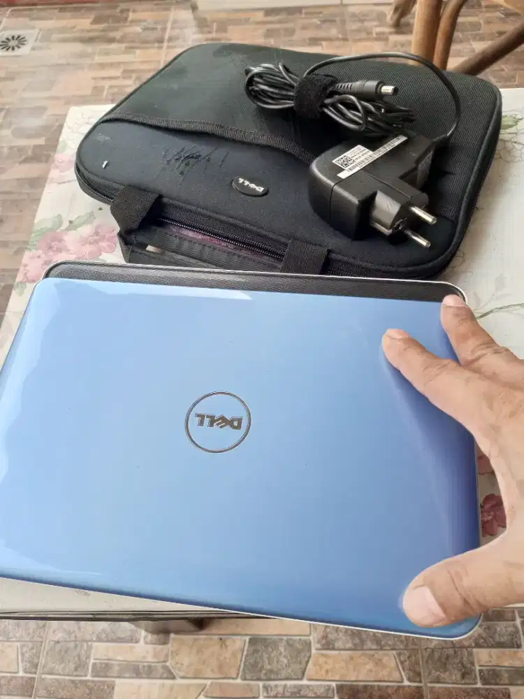 Laptop netbook Dell matot