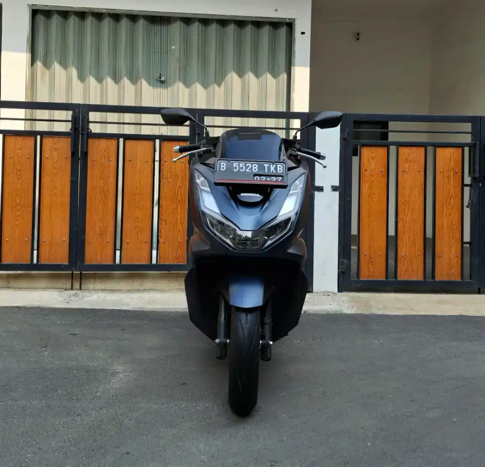 Honda PCX 160 ABS ISS (Tipe Tertinggi) MULUSSS Pajak Hidup