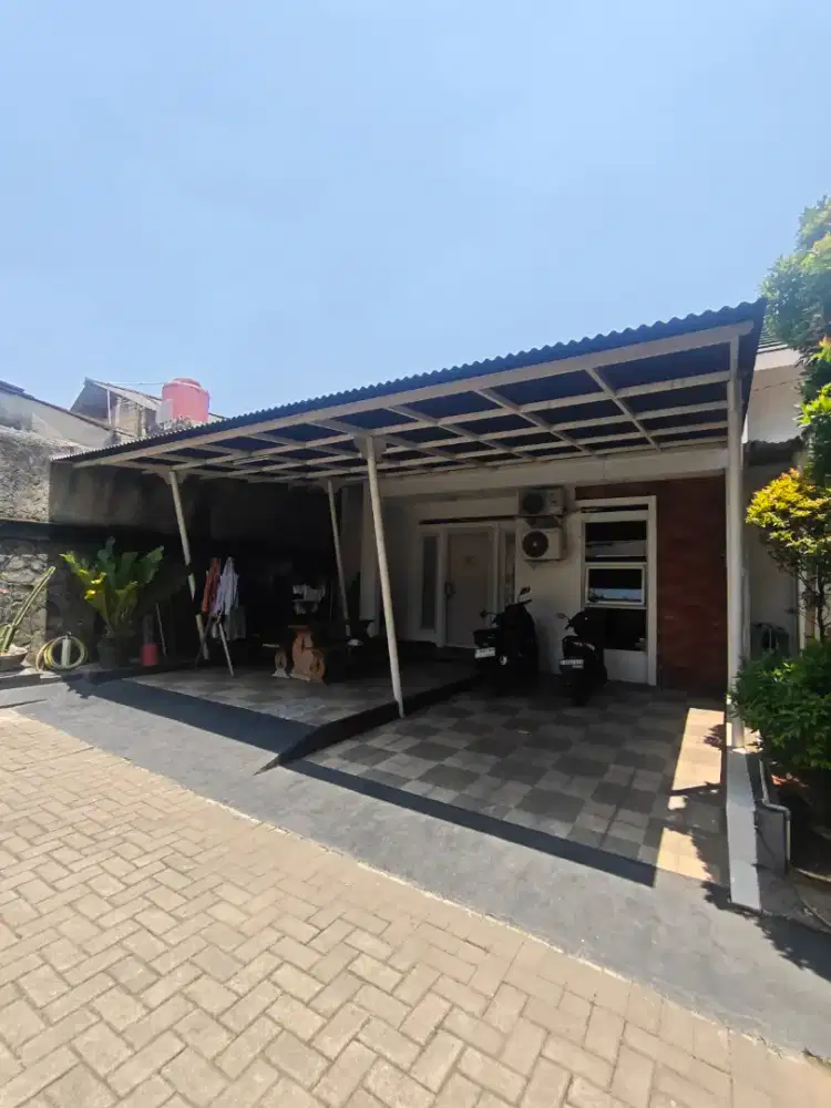 Dijual rumah ciputat strategis dan  Hook