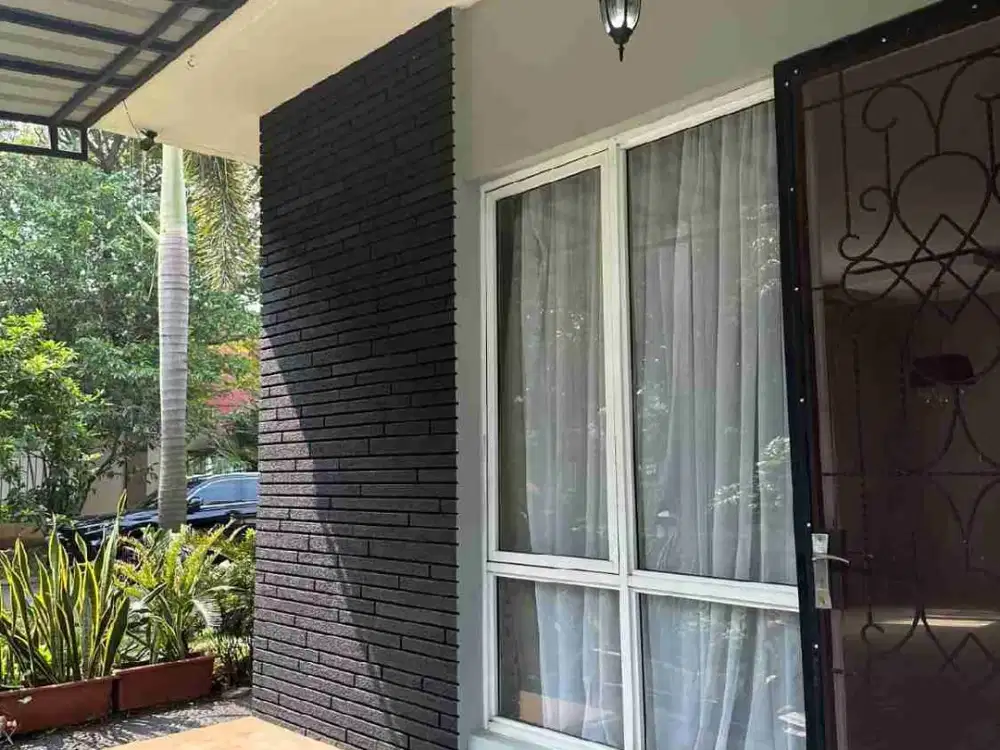 Dijual rumah hook timur utara bagus dalam cluster di kota wisata cibubur