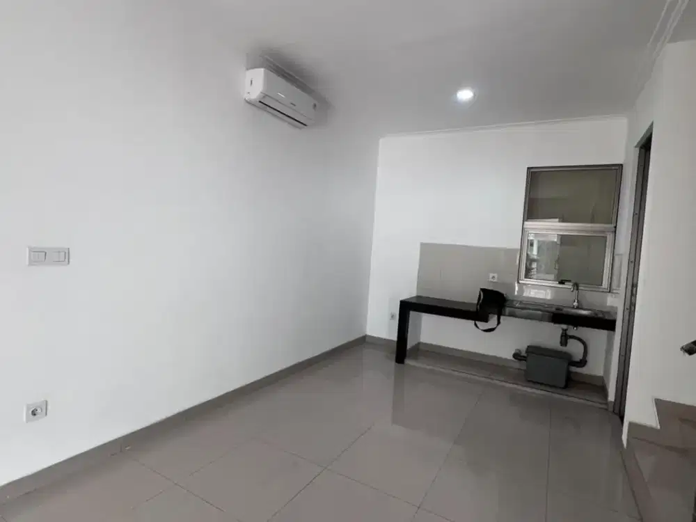 rumah pik2 disewakan 3br sudah terpasang ac , uk:6x12.5m2 siap huni best deals