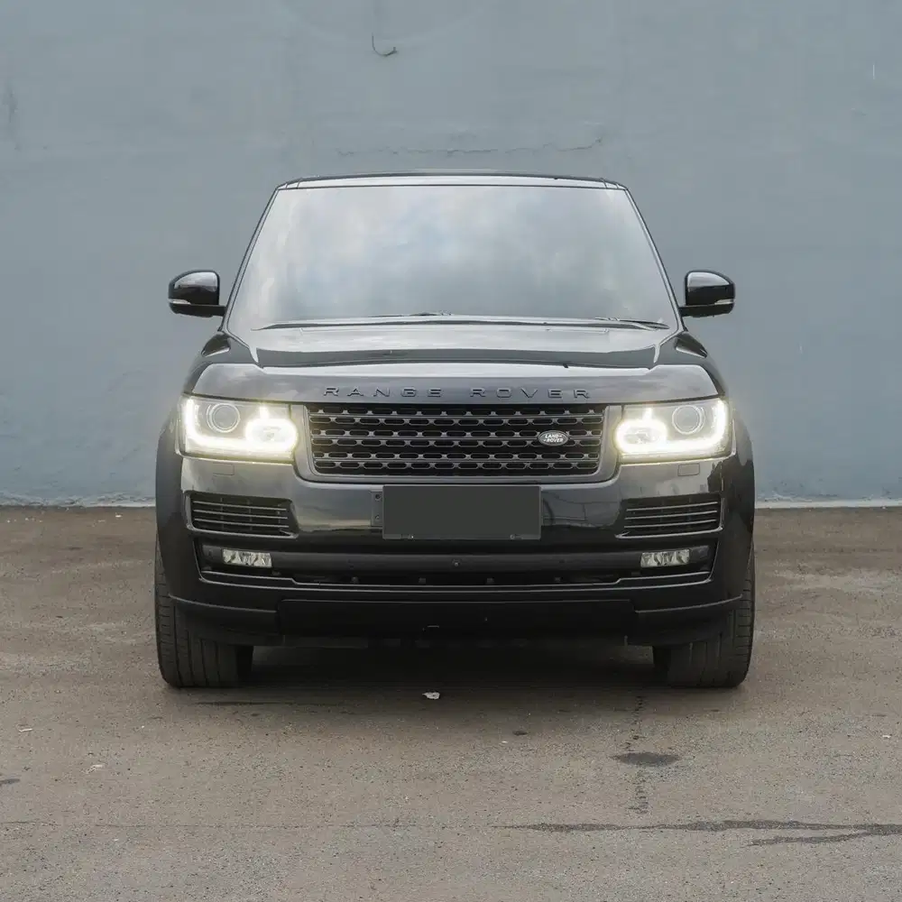 Range Rover 3.0L Vogue Autobiography LWB Bensin AT Hitam 31rb miless
