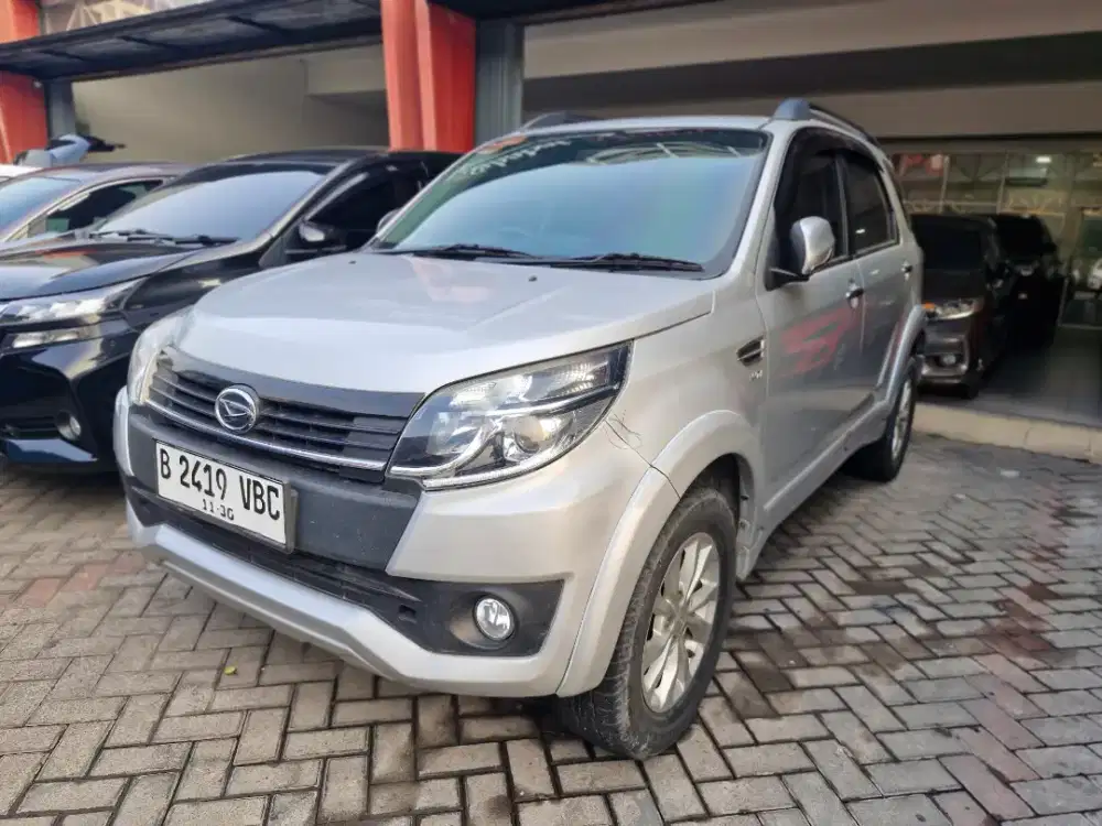 Daihatsu Terios Tx 1.5 Manual 2015 Bensin Silver Metalik