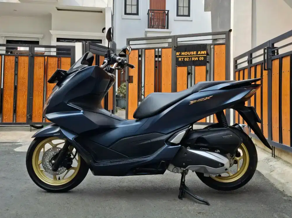 Honda PCX 160 ABS ISS (Tipe Tertinggi) MULUSSS Pajak Hidup