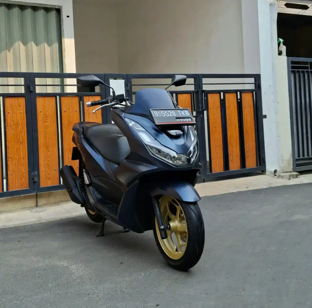 Honda PCX 160 ABS ISS (Tipe Tertinggi) MULUSSS Pajak Hidup