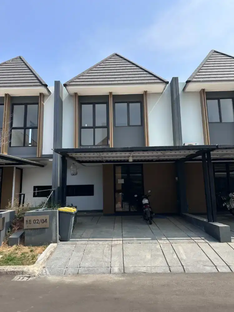 sewa rumah 2 lantai di metland Cibitung