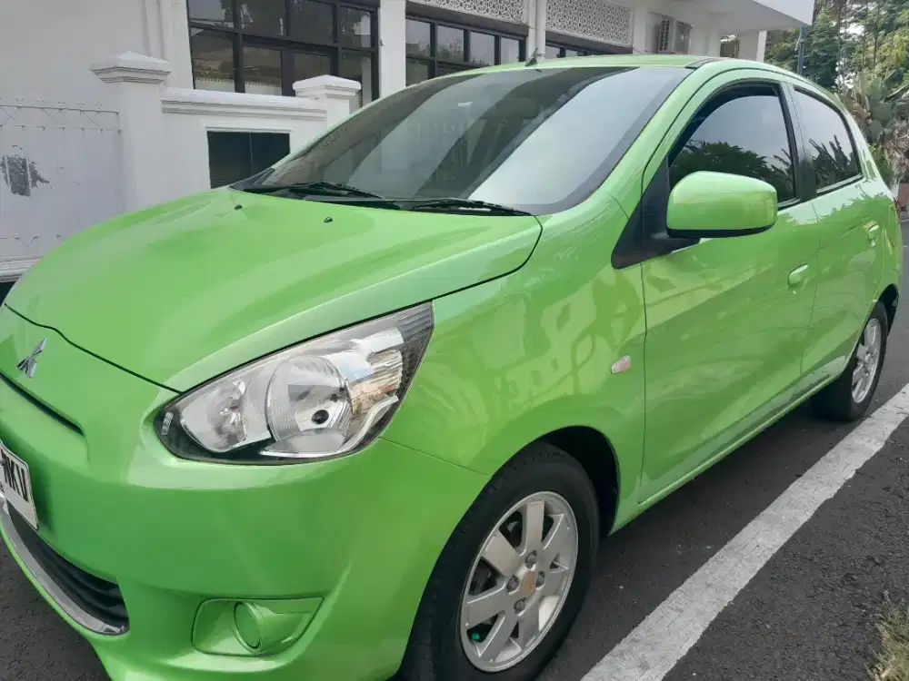 Mitsubishi mirage GLS matic 2013 1.2cc