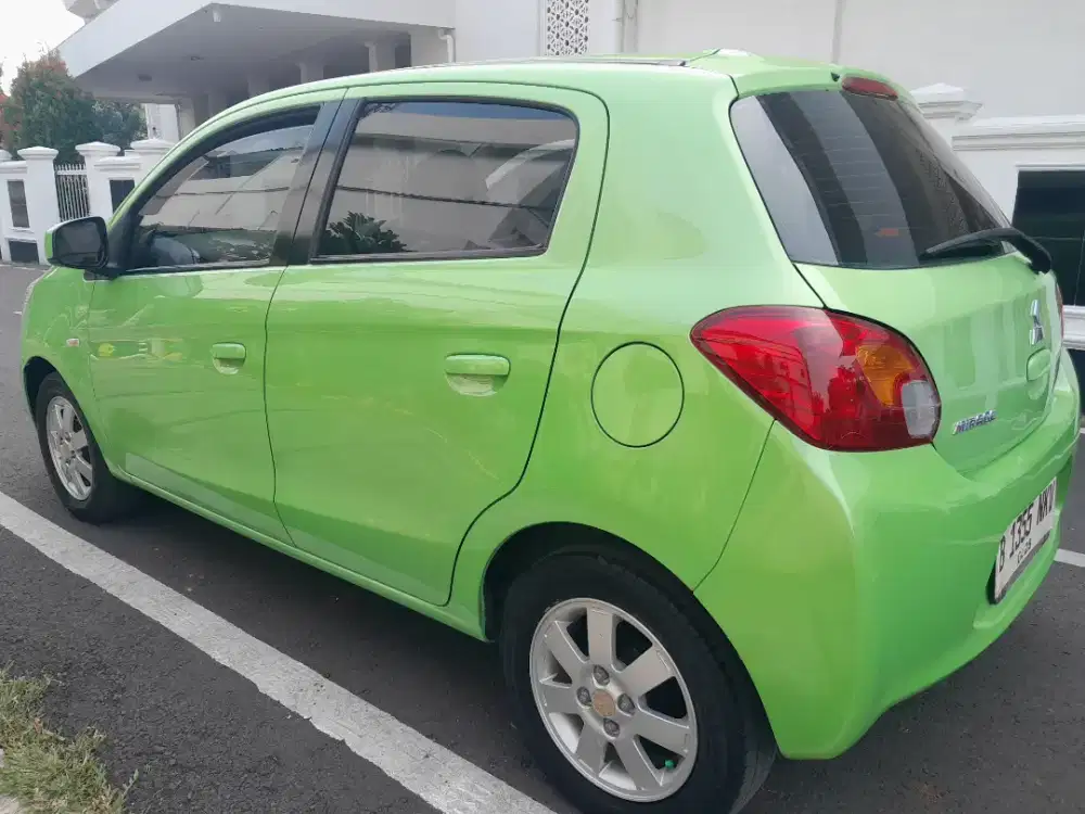 Mitsubishi mirage GLS matic 2013 1.2cc