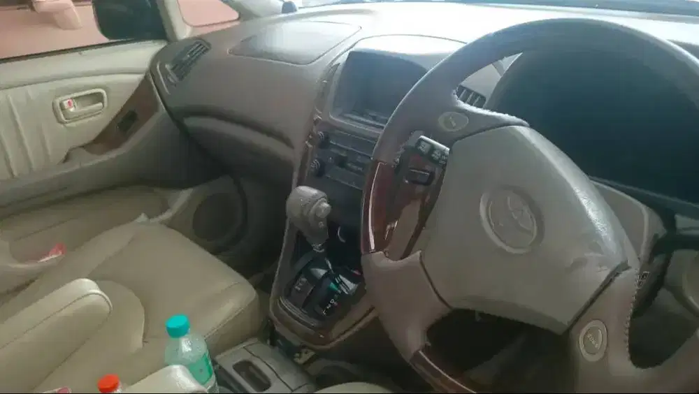 Built Up Harrier gen 1 atau Lexus RX 300