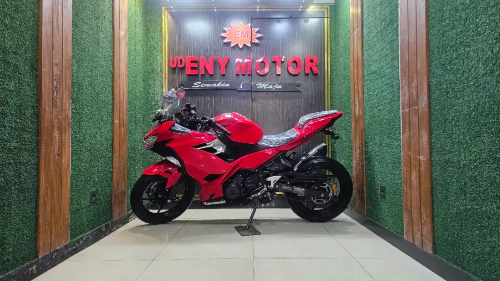 UD ENY MOTOR - Kawasaki New Ninja 250 FI thn 2018 satset