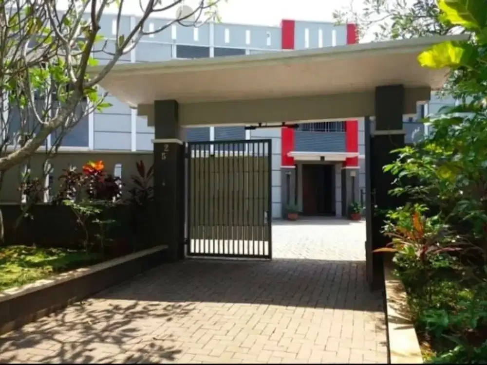 Kost 32 Kamar + Fasilitas Lengkap Depan Taman di BSD Puspita Loka