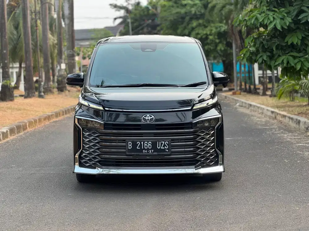 TOYOTA VOXY 2.0 TSS AT 2022