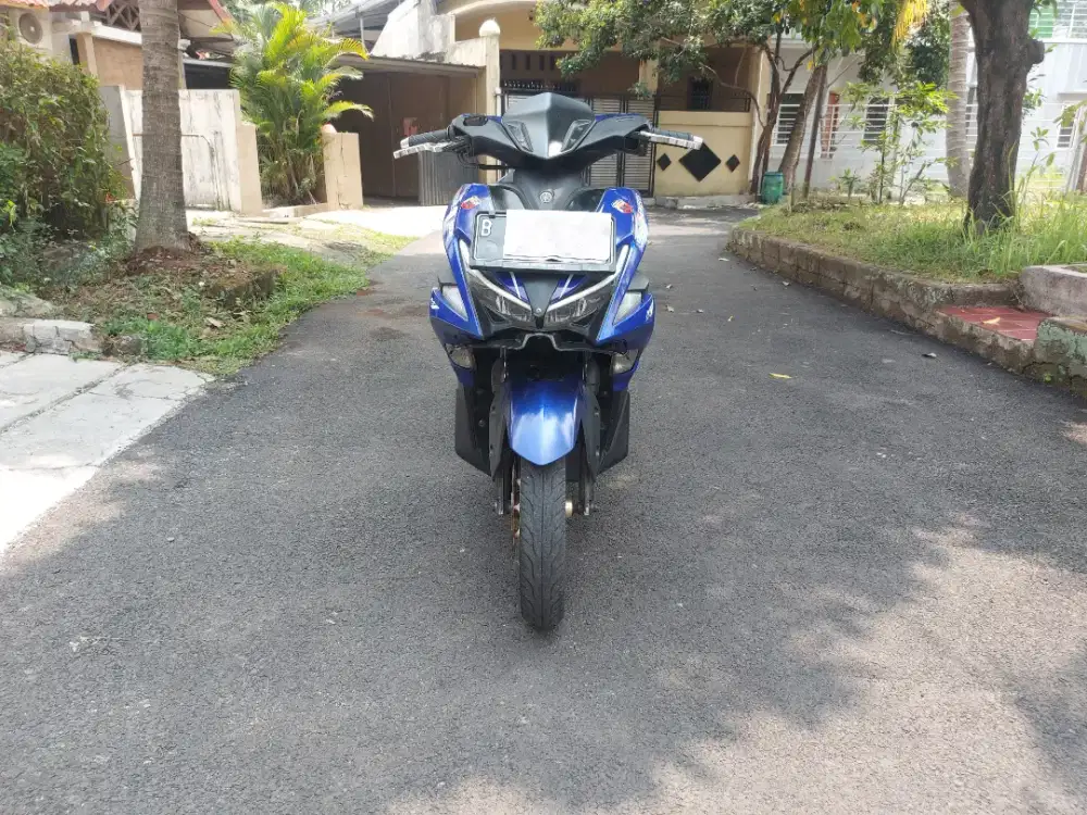 Bismillahirrahmanirrahim dijual BU Yamaha Aerox 155cc Thn 2017 biru