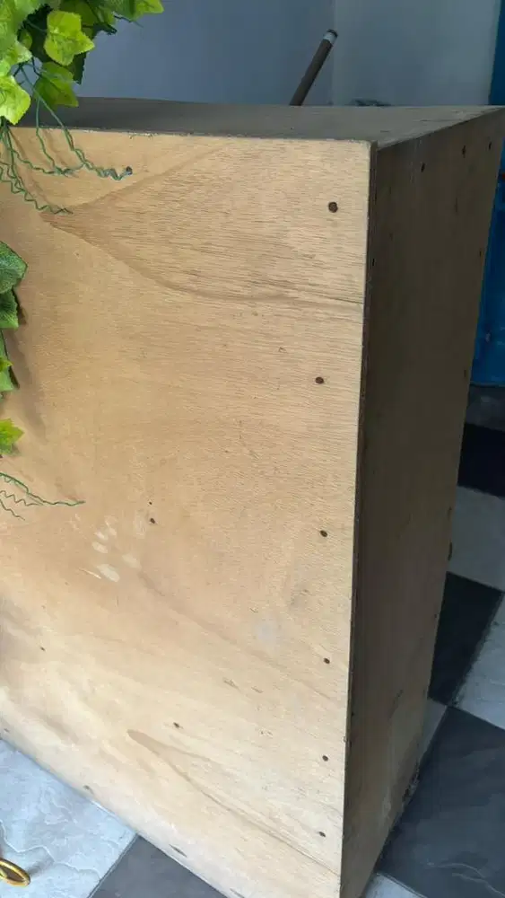 Meja Kayu Kuno kotak