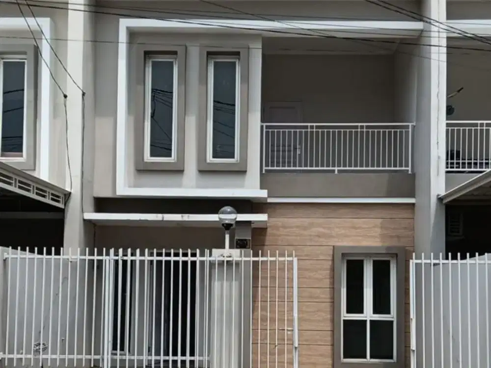 Rumah 2 Lantai Siap Huni di Alana Cemandi Dekat MERR Surabaya