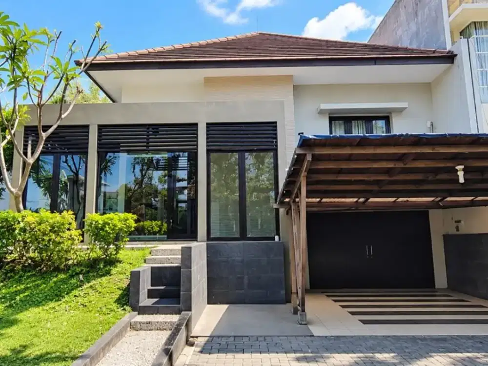 Dijual Termurah Rumah 2Lt Hook di Woodland Citraland, Sby