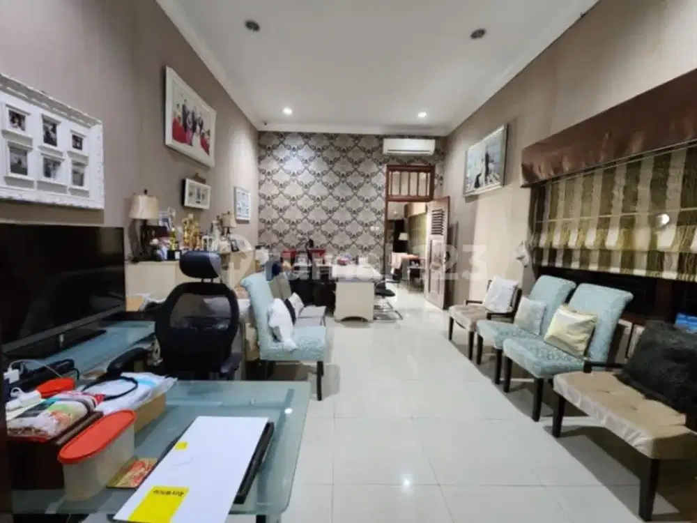 Dijual Rumah Lama Terawat di Menteng Jakpus Sangat Dekat The Hermitage Hotel Menteng