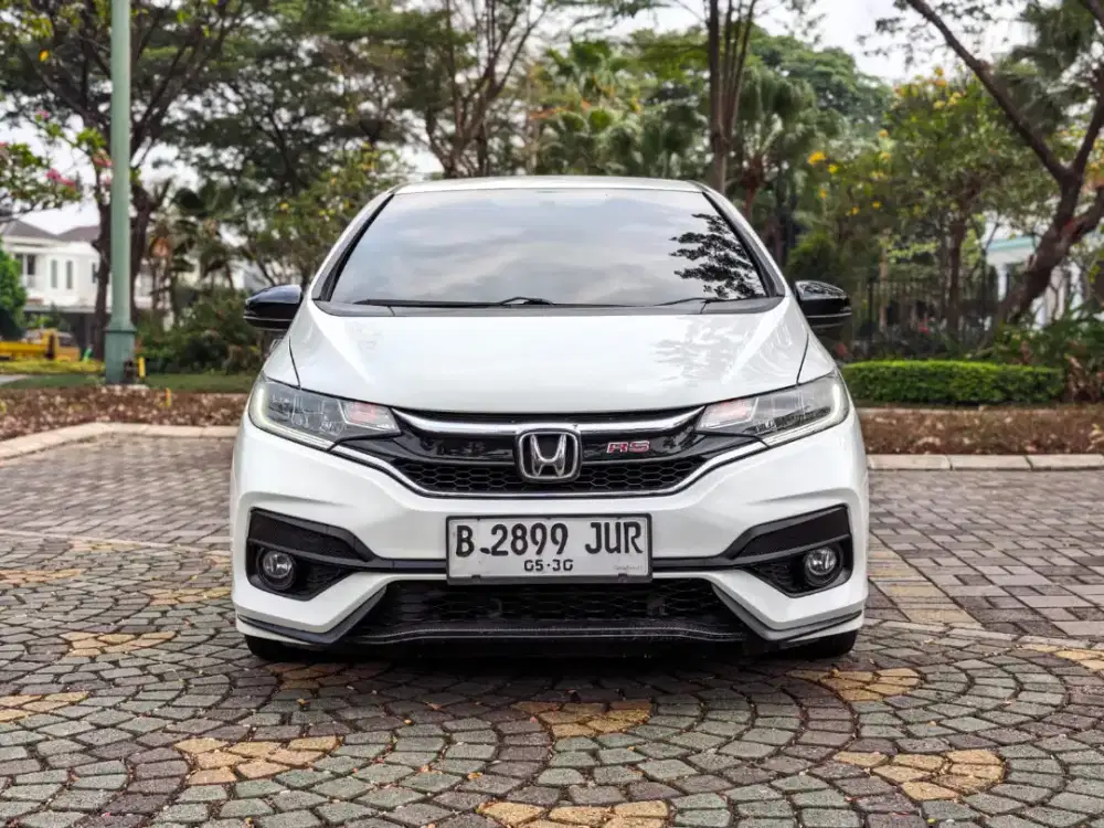 HONDA JAZZ RS AT 2019 PUTIH