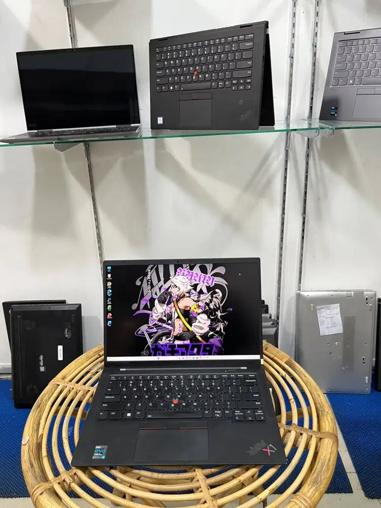 LENOVO X1 CARBON G9 TOUCH CORE I7 GEN11 32/512 LAYAR 14 INCH WUXGA *VN