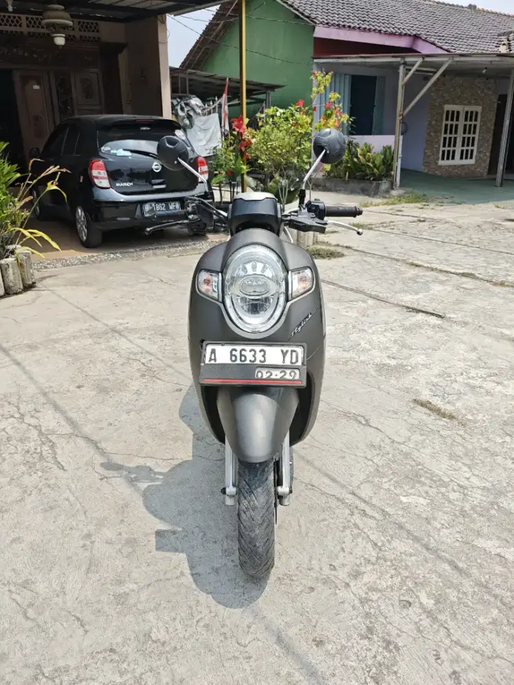 HONDA SCOOPY 2018