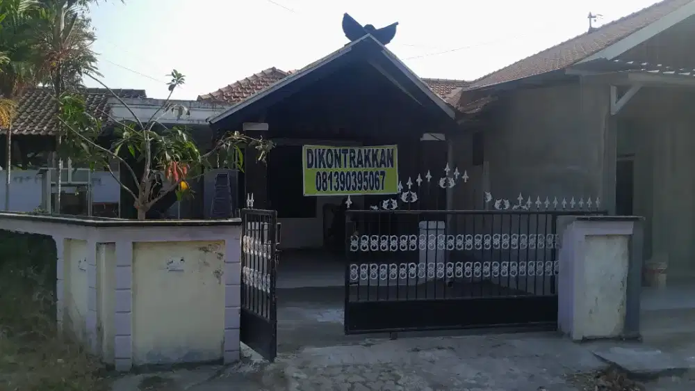 Di Sewakan Rumah dekat Jalan Raya u Kantor/Keluarga
