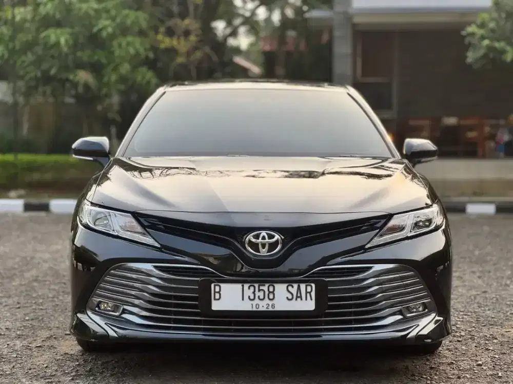 Camry 2.5 V at 2021 Hitam Metalik