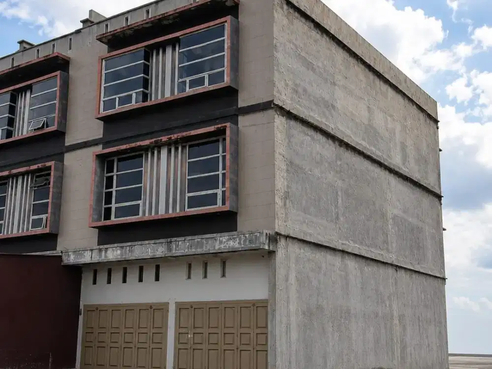 DIJUAL RUKO 3,5 LANTAI DI JALAN IBRAHIM UMAR – DAERAH HM YAMIN
