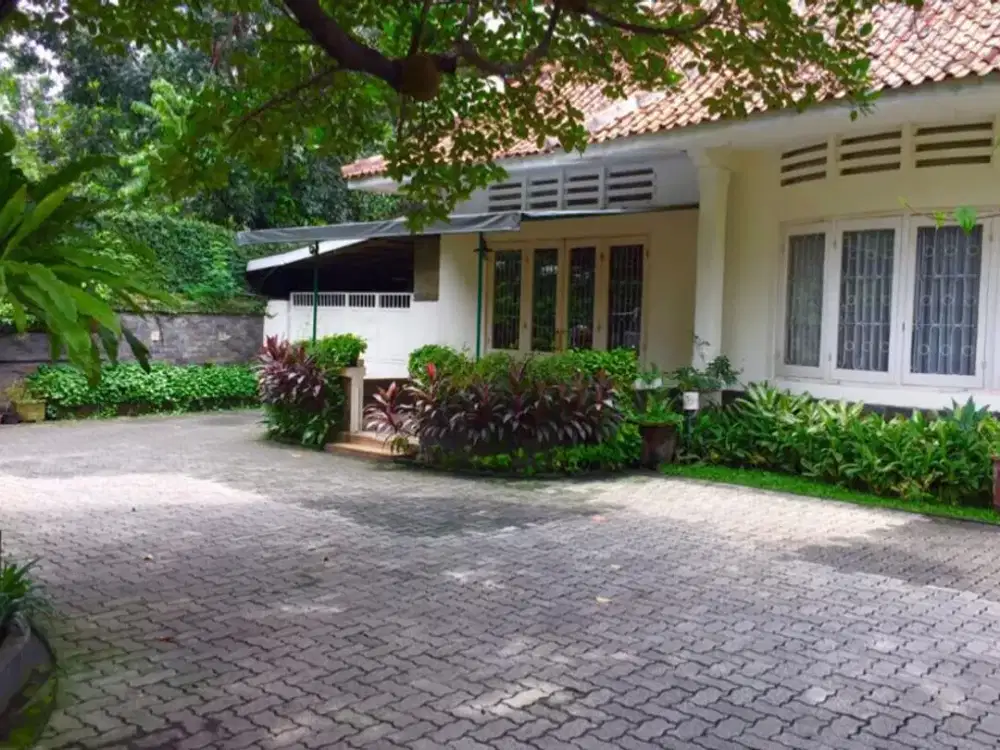 Dijual rumah murah strategis, tanah komersial cocok untuk usaha kebon sirih jakarta pusat