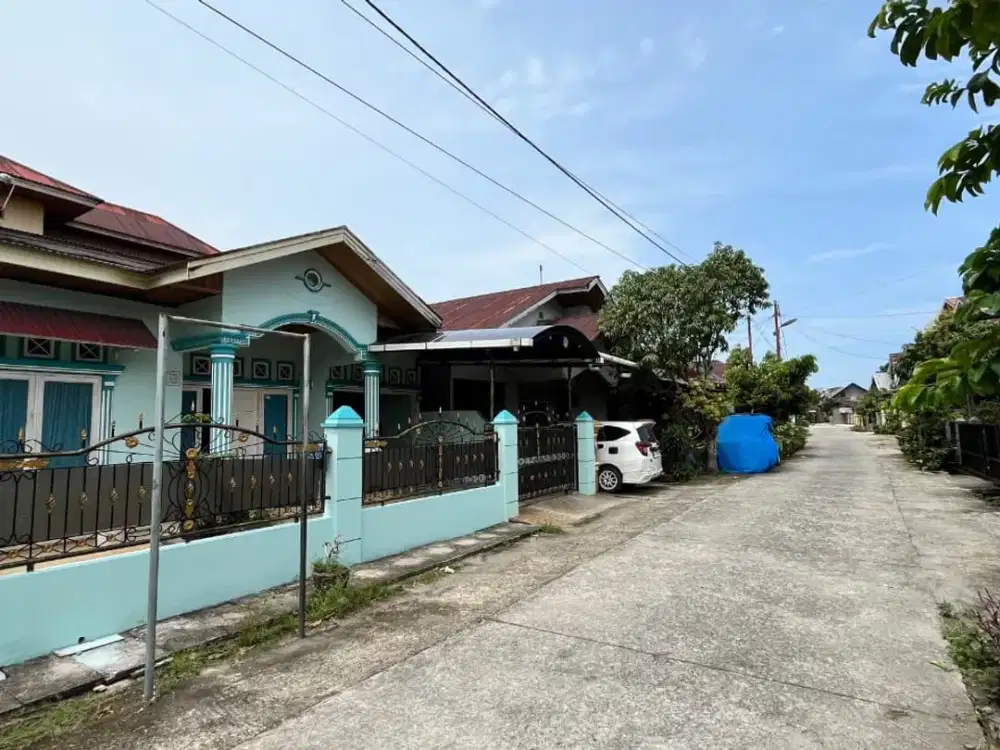 Dijual Murah Rumah 2 Lantai Dalam Komplek Gunung Juaro Siteba Kota Padang