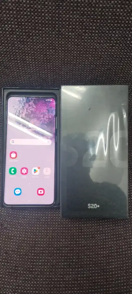 Samsung s20plus 8/128gb