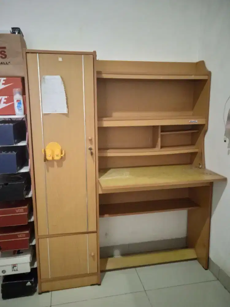 Meja Belajar + Lemari Multifungsi