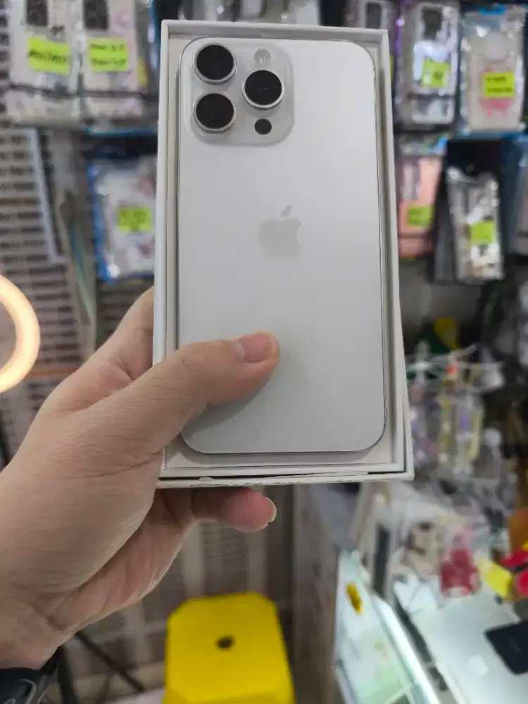 IPHONE 15 PROMAX 256GB WHITE TITAN