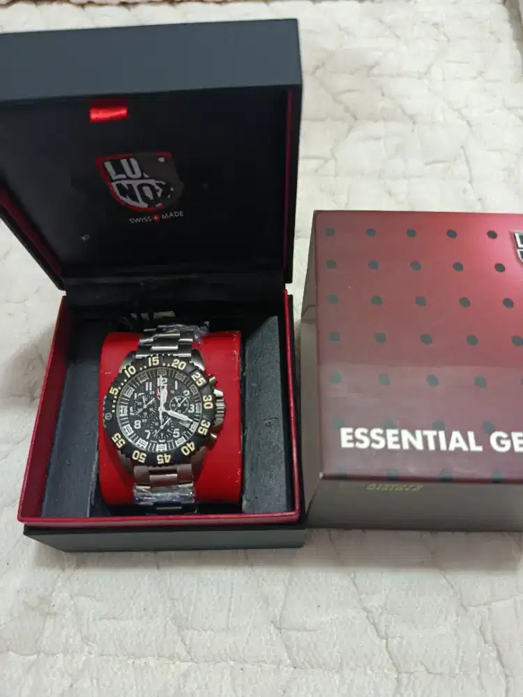 Jam Luminox baru