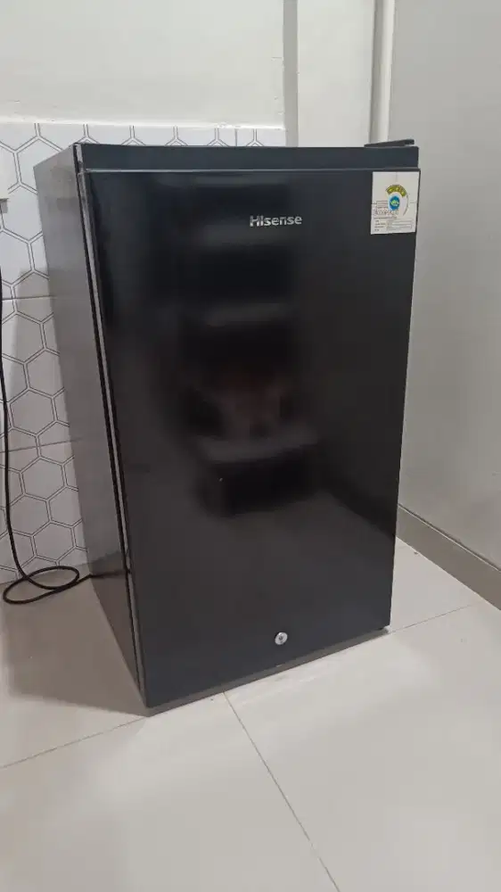 Kulkas 1 Pintu Hisense Kondisi dijamin bagus