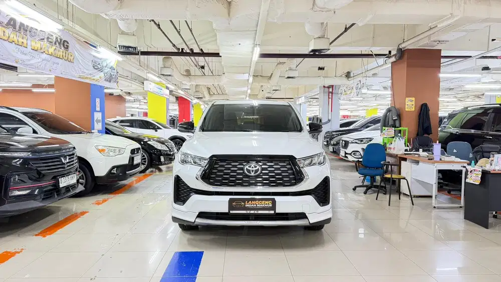 Toyota Kijang Innova Zenix V Hybrid 2023 Matic Modelista
