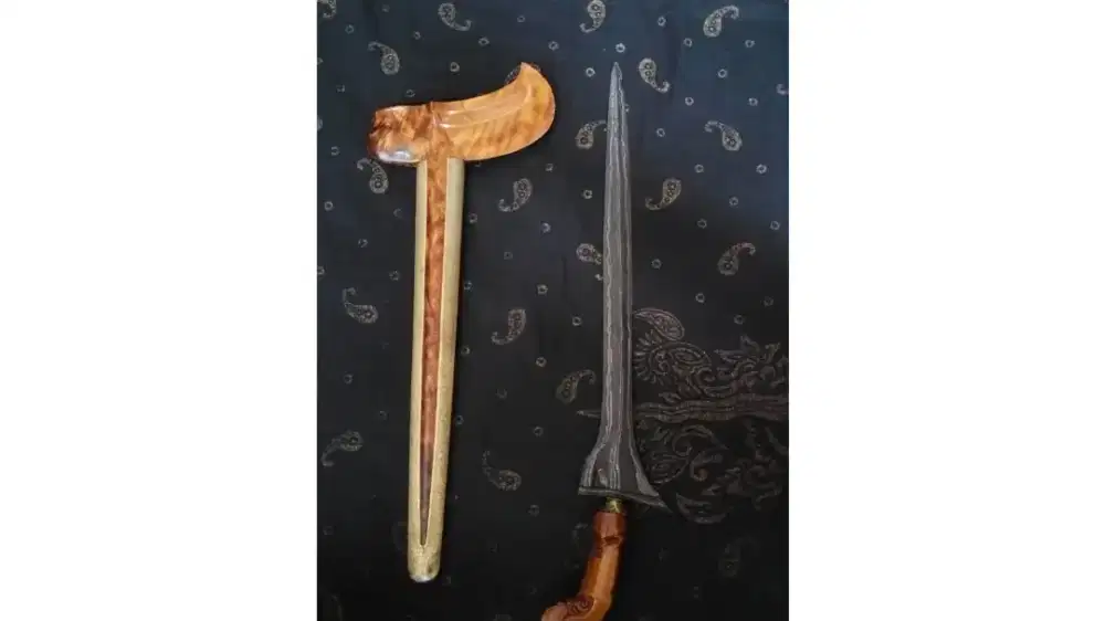 Keris Sepuh Tilam Upih Pamor Tejo Kinurung Warangka Gayaman Solo Asli